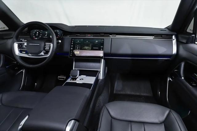 2025 Land Rover Range Rover P530 SE