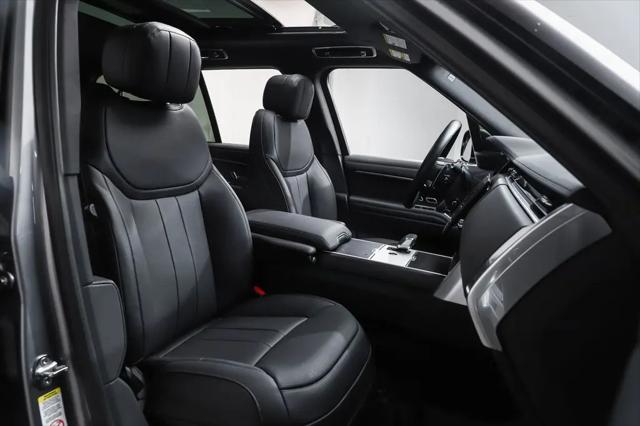 2025 Land Rover Range Rover P530 SE