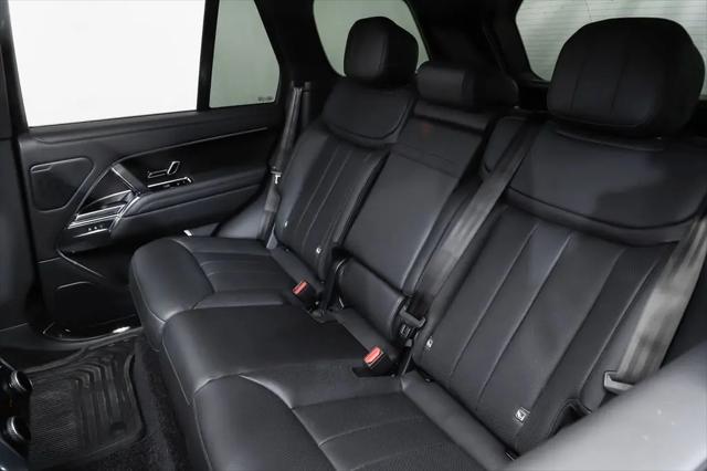 2025 Land Rover Range Rover P530 SE