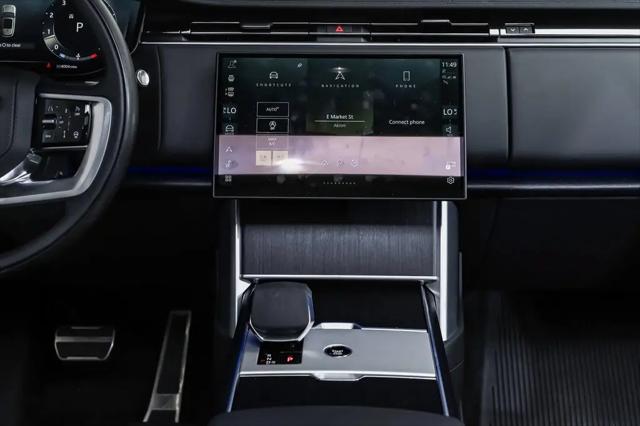 2025 Land Rover Range Rover P530 SE