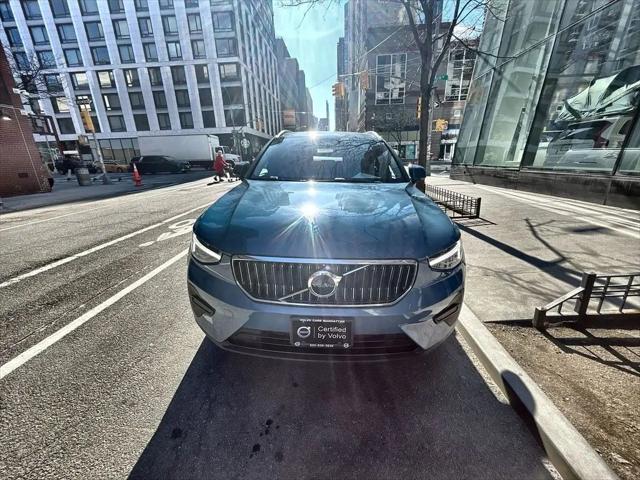 2024 Volvo XC40 B5 Core Bright Theme