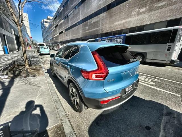 2024 Volvo XC40 B5 Core Bright Theme