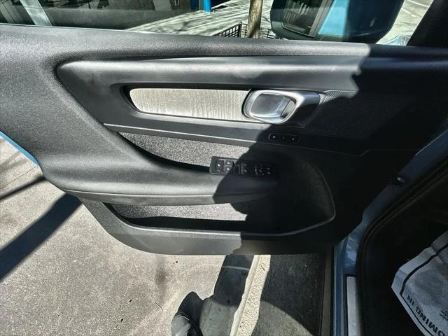 2024 Volvo XC40 B5 Core Bright Theme