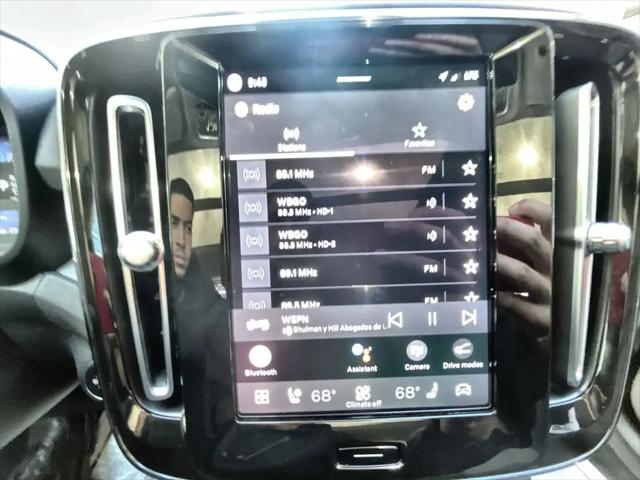 2024 Volvo XC40 B5 Core Bright Theme