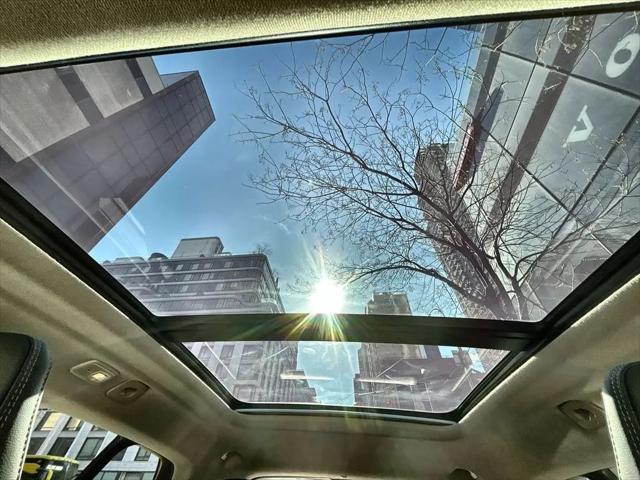 2024 Volvo XC40 B5 Core Bright Theme