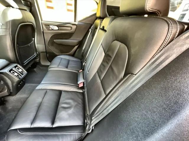 2024 Volvo XC40 B5 Core Bright Theme