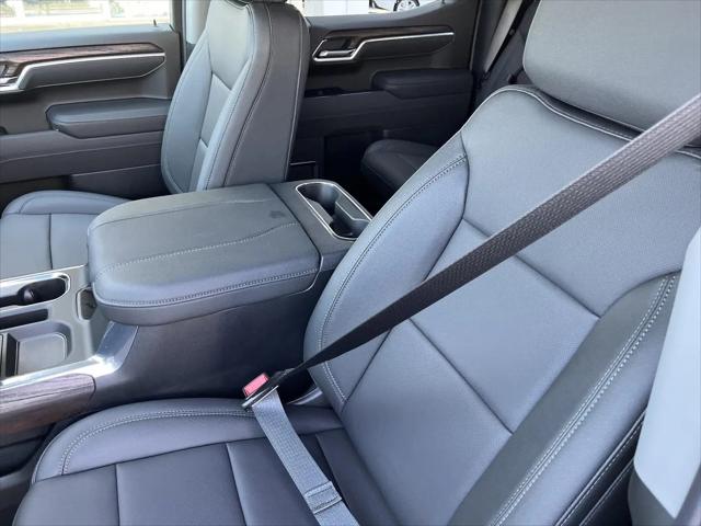 2026 GMC Sierra 1500 Crew Cab, Short Bed, SLT, 4WD
