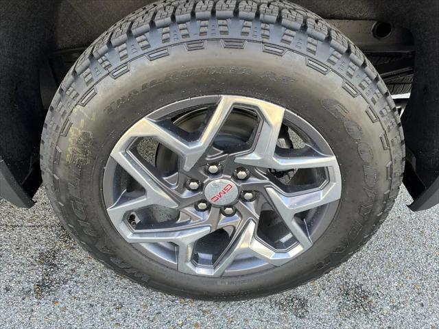 2026 GMC Sierra 1500 Crew Cab, Short Bed, SLT, 4WD