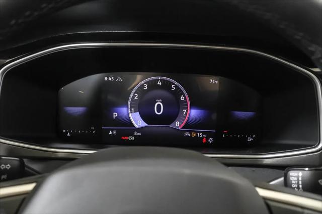 2026 Volkswagen Taos SE Black