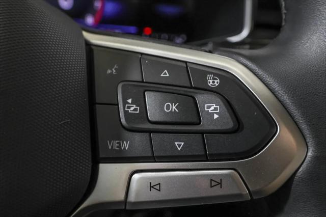 2026 Volkswagen Taos SE Black