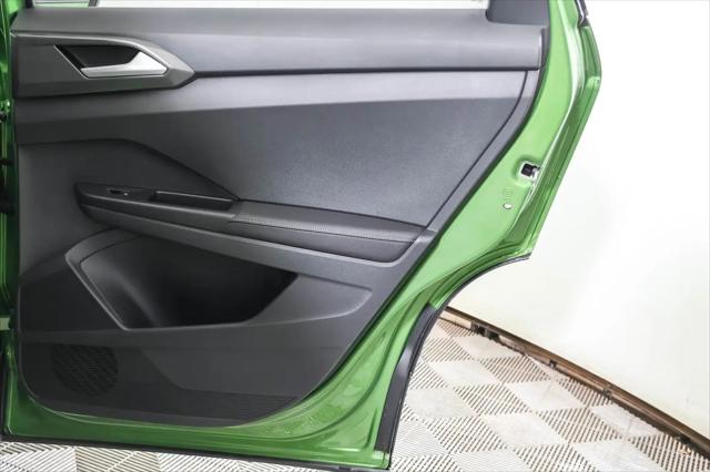 2026 Volkswagen Taos SE Black