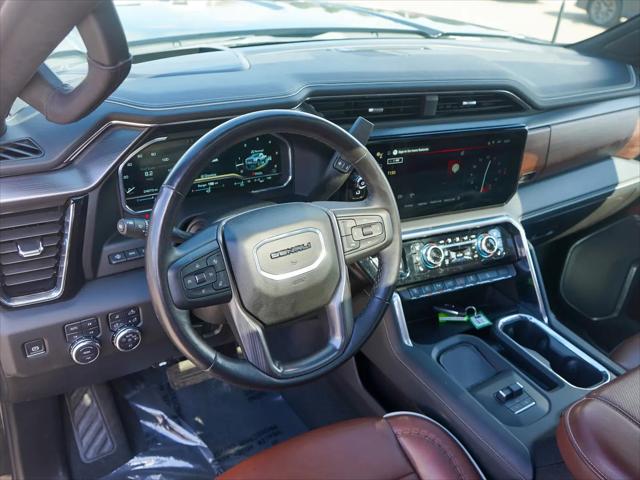 2025 GMC Sierra 3500HD Crew Cab, Standard Bed, Denali Ultimate, 4WD
