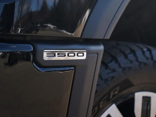 2025 GMC Sierra 3500HD Crew Cab, Standard Bed, Denali Ultimate, 4WD