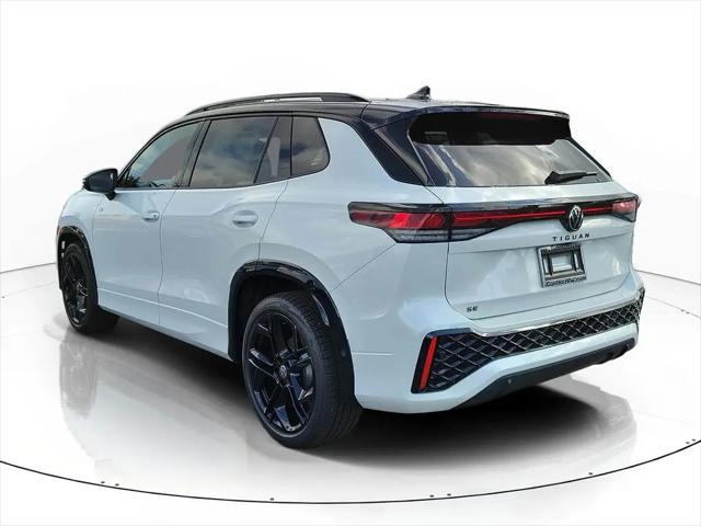 2026 Volkswagen Tiguan SE R-Line Black