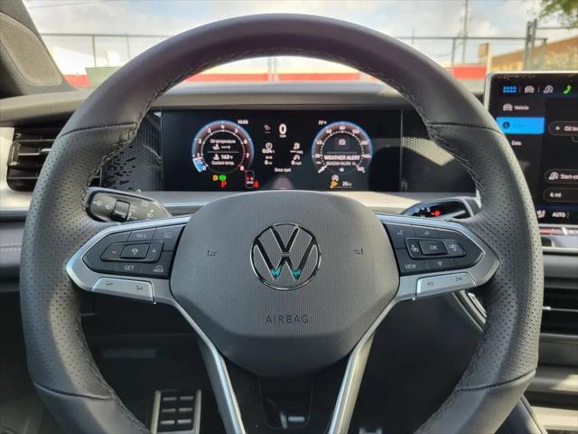 2026 Volkswagen Tiguan SE R-Line Black