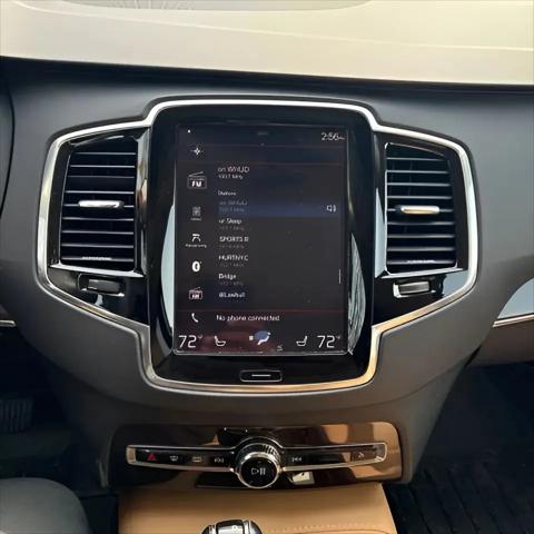 2016 Volvo XC90 T6 Momentum