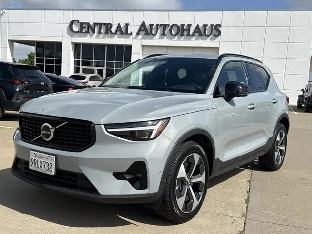 2025 Volvo XC40 B5 Plus Dark Theme for sale in Dallas, TX