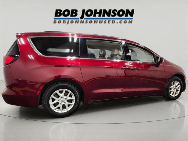 2021 Chrysler Voyager LXI