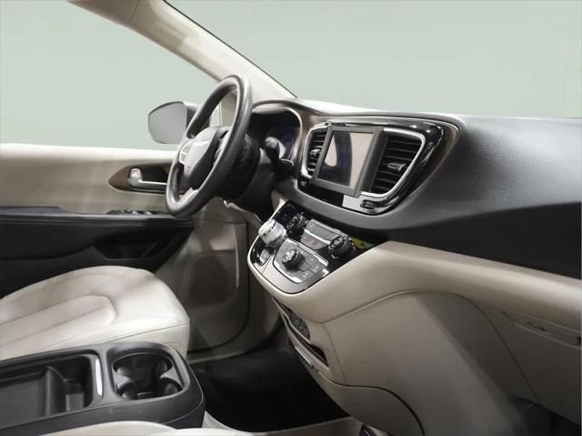2021 Chrysler Voyager LXI
