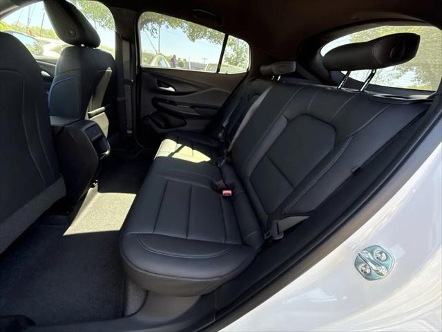 2026 Buick NV Sport Touring FWD