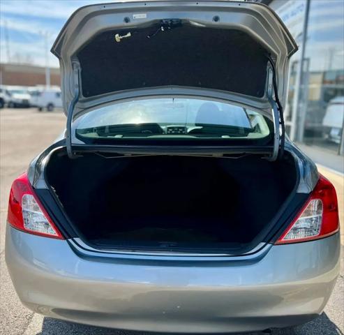 2013 Nissan Versa 1.6 SV