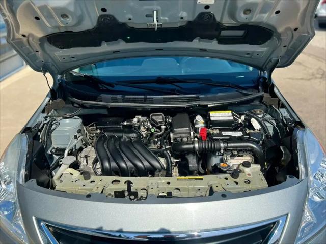 2013 Nissan Versa 1.6 SV