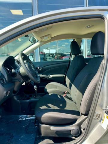 2013 Nissan Versa 1.6 SV