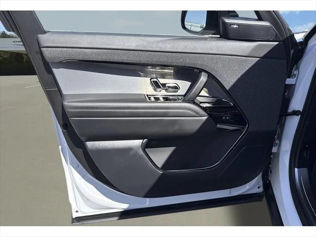 2025 Land Rover Range Rover Sport P360 SE