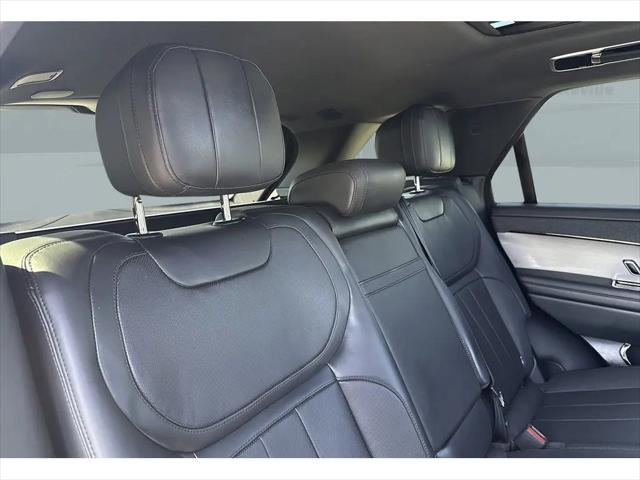 2025 Land Rover Range Rover Sport P360 SE