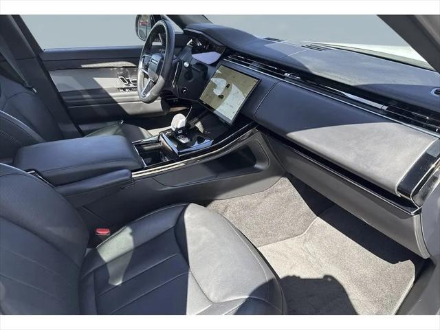 2025 Land Rover Range Rover Sport P360 SE