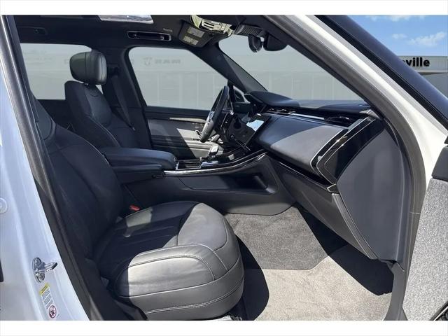 2025 Land Rover Range Rover Sport P360 SE