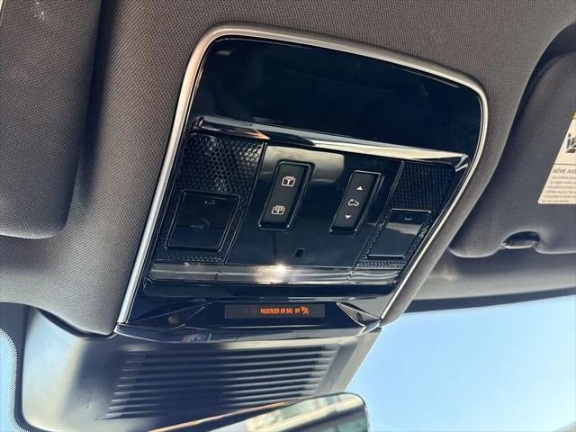 2025 Land Rover Range Rover Sport P360 SE
