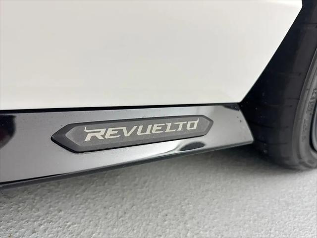 2024 Lamborghini Revuelto Revuelto