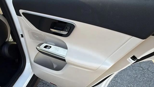 2025 Mercedes-Benz GLC SUV