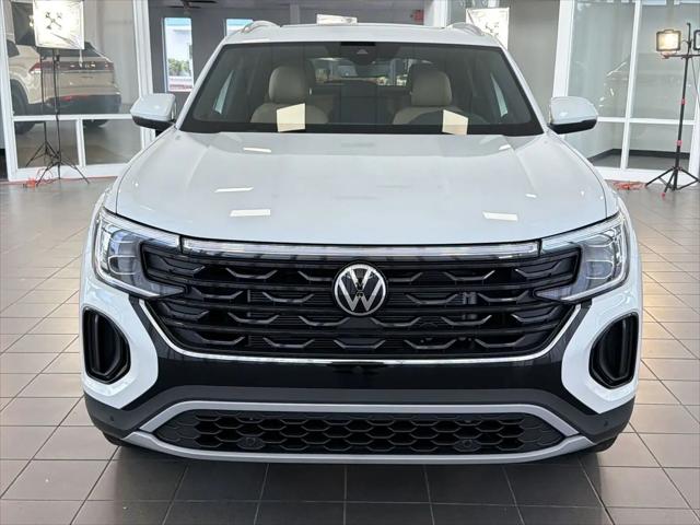 2026 Volkswagen Atlas Cross Sport SE with Technology