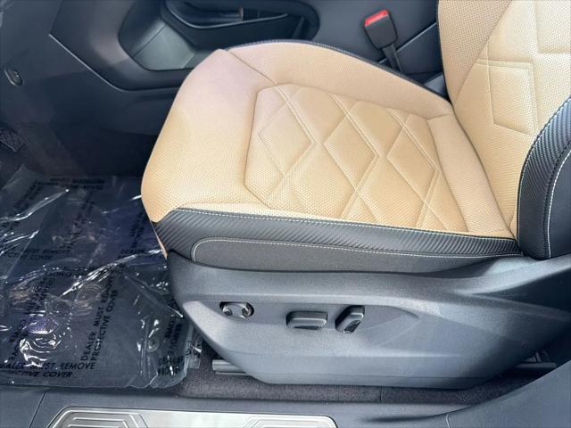2026 Volkswagen Atlas Cross Sport SE with Technology