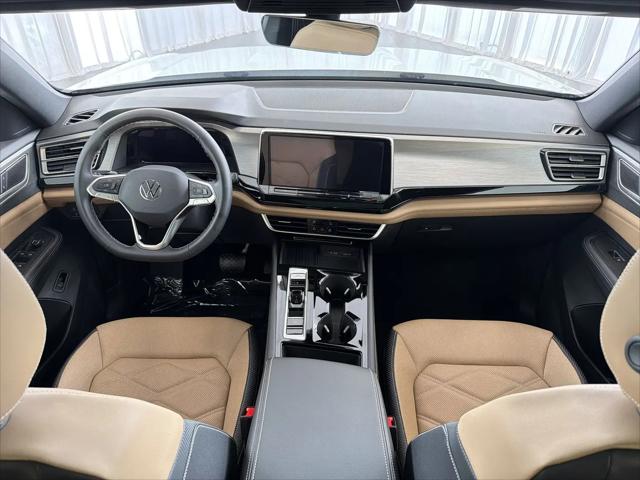 2026 Volkswagen Atlas Cross Sport SE with Technology