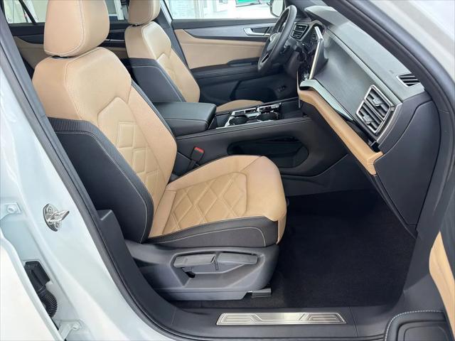 2026 Volkswagen Atlas Cross Sport SE with Technology