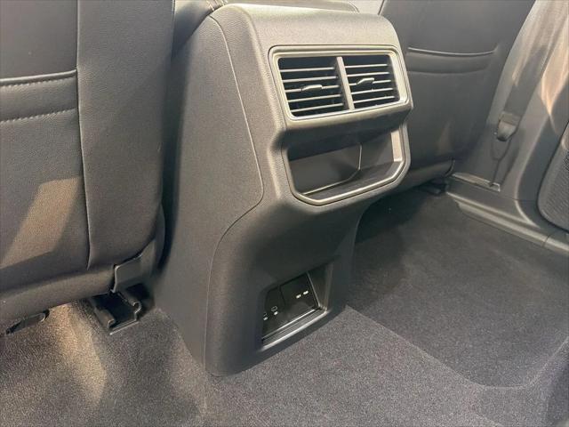 2026 Volkswagen Atlas Cross Sport SE with Technology