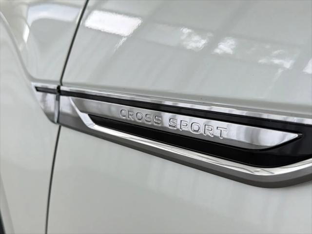 2026 Volkswagen Atlas Cross Sport SE with Technology