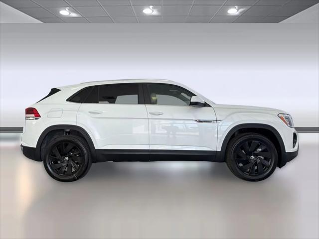 2026 Volkswagen Atlas Cross Sport SE with Technology