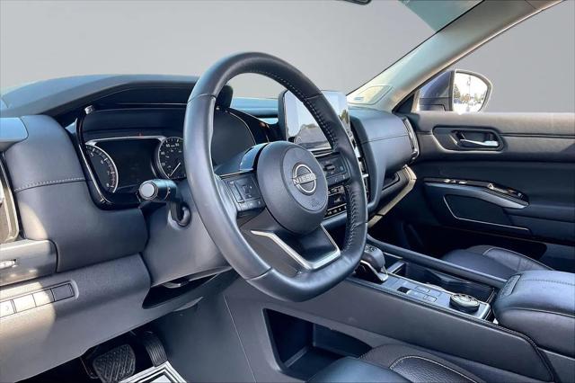 2024 Nissan Pathfinder SL 4WD