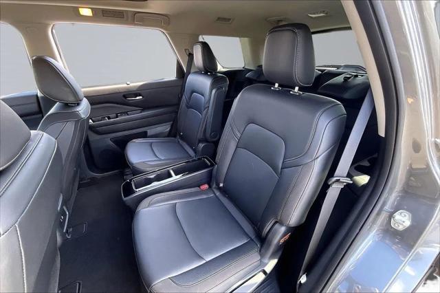 2024 Nissan Pathfinder SL 4WD
