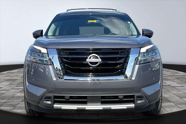 2024 Nissan Pathfinder SL 4WD