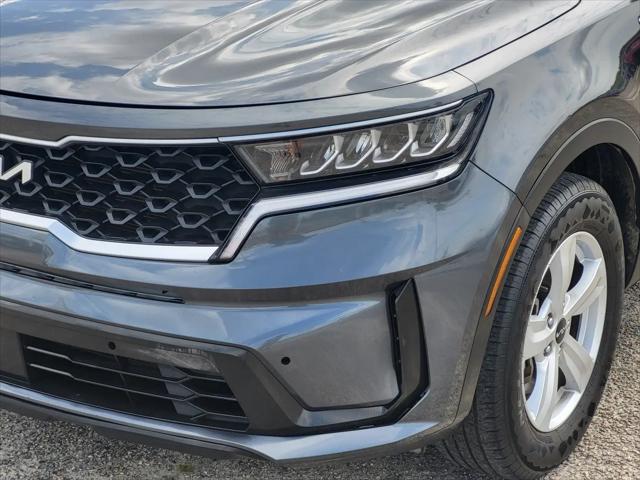 2023 Kia Sorento LX