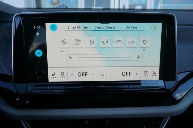 2026 Volkswagen Atlas Cross Sport SEL Premium R-Line