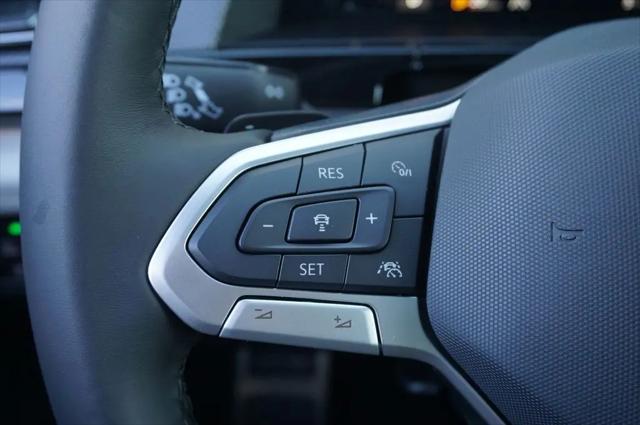 2026 Volkswagen Atlas Cross Sport SEL Premium R-Line