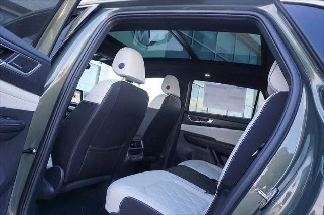 2026 Volkswagen Atlas Cross Sport SEL Premium R-Line