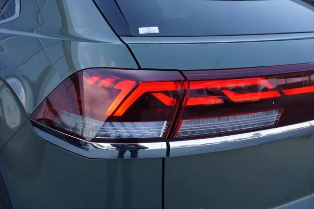 2026 Volkswagen Atlas Cross Sport SEL Premium R-Line