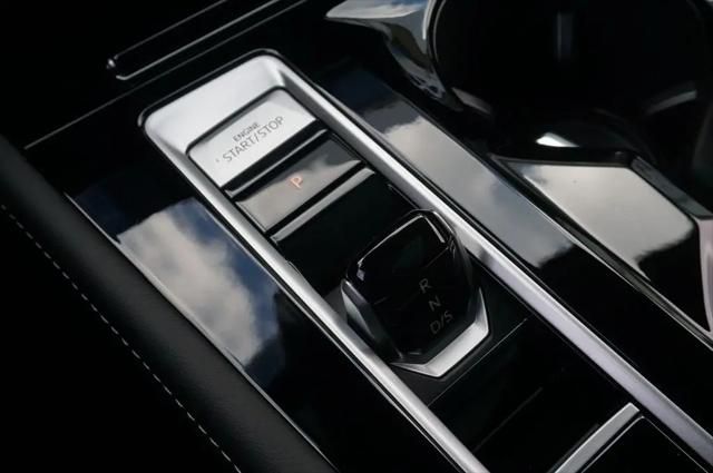 2026 Volkswagen Atlas SEL